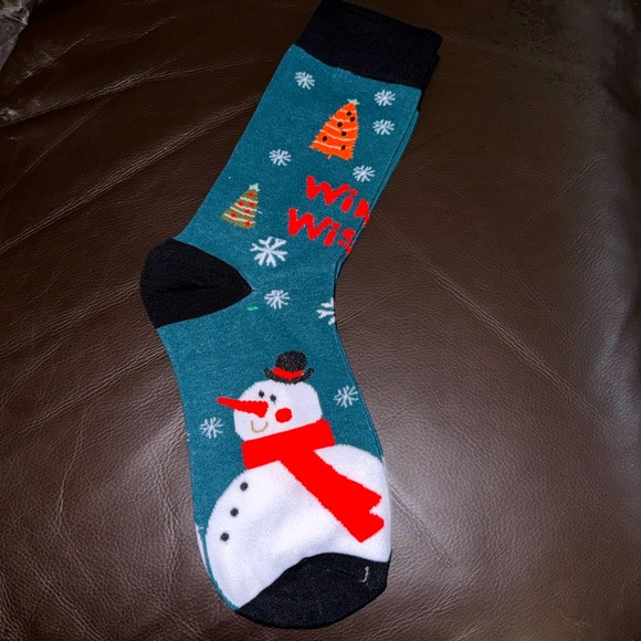 Christmas Socks - Unisex Crew Socks Featuring Smowman, NEW - Picture 1 of 7